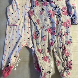 (8) 6-9m Girls Footed Pajamas